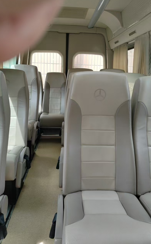 4月25日潍坊市鲁VJ5739梅赛德斯-奔驰牌普通客车拍卖公告